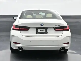 BMW Serie 3 2024 330i 4p Sedán