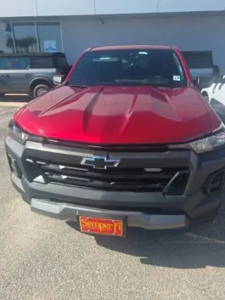 Chevrolet Colorado 2024 4x4 Trail Boss 4dr Crew Cab 5 ft. SB