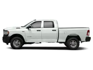 Ram 2500 2021 4x4 Tradesman 4puerta Camioneta de cabina doble 8 ft LB