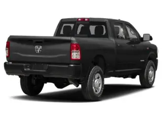 Ram 2500 2021 4x4 Tradesman 4puerta Camioneta de cabina doble 8 ft LB