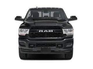 Ram 2500 2021 4x4 Tradesman 4puerta Camioneta de cabina doble 8 ft LB