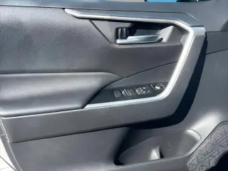 Toyota RAV4 2025 AWD XLE 4dr SUV