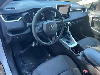 Toyota RAV4 2025 AWD XLE 4dr SUV