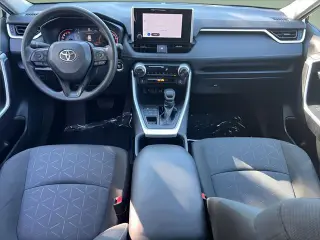 Toyota RAV4 2025 AWD XLE 4dr SUV