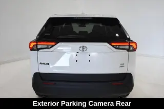 Toyota RAV4 2025 AWD LE 4p SUV