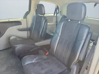 Chrysler Town and Country 2016 Limited 4dr Mini-Van
