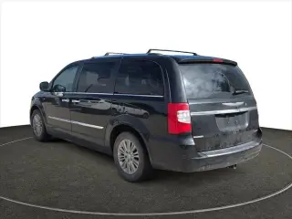 Chrysler Town and Country 2016 Limited 4dr Mini-Van