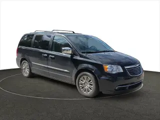 Chrysler Town and Country 2016 Limited 4dr Mini-Van