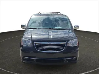 Chrysler Town and Country 2016 Limited 4dr Mini-Van
