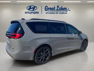 Chrysler Pacifica 2025 Limited 4dr Mini-Van