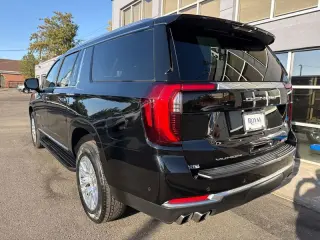 2025 GMC Yukon XL 4WD Denali