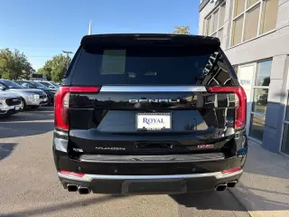 2025 GMC Yukon XL 4WD Denali