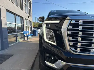 2025 GMC Yukon XL 4WD Denali