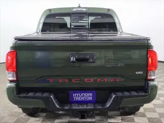 Toyota Tacoma 2022 4x4 TRD Sport 4p Doble Cabina Doble 5.0 ft CB 6A