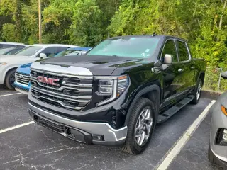 GMC Sierra 1500 2023 4x4 SLT 4p Puerta Cabaña Tripla 5.8 ft. CB