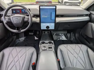Ford Mustang Mach-E 2023 AWD California Route 1 4p SUV