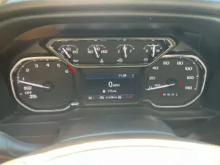 GMC Sierra 1500 Limited 2022 4x4 Elevation Standard 4p Doble Cabina Cuadrada 6.6 ft. PB