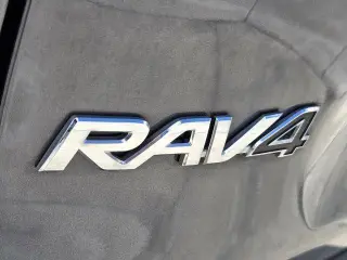 Toyota RAV4 2024 LE 4dr SUV