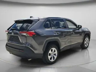 Toyota RAV4 2024 LE 4dr SUV