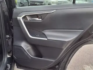 Toyota RAV4 2023 XLE Premium 4dr SUV