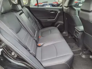 Toyota RAV4 2023 XLE Premium 4dr SUV