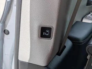 Chrysler Pacifica Plug-In Hybrid 2024 Select 4dr Mini-Van