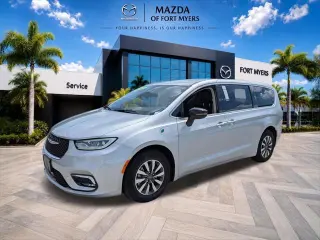 Chrysler Pacifica Plug-In Hybrid 2024 Select 4dr Mini-Van