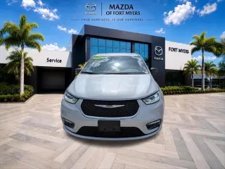 Chrysler Pacifica Plug-In Hybrid 2024 Select 4dr Mini-Van