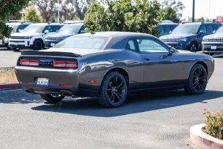 Dodge Challenger 2018 R/T 2p Coupé