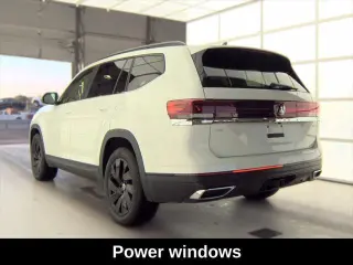 Volkswagen Atlas 2025 AWD SE 4Motion 4dr SUV con Tecnología