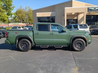 Nissan Frontier 2025 4x2 PRO-X 4p Cab de tripulació 5 pies SB