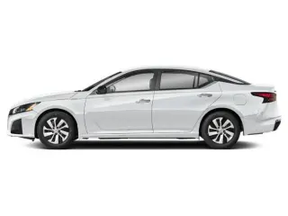Nissan Altima 2023 2.5 S 4dr Sedán