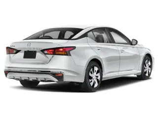 Nissan Altima 2023 2.5 S 4dr Sedán