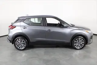 Nissan Kicks 2023 SV 4dr Crossover