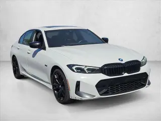 BMW Serie 3 2023 330e 4p Sedán