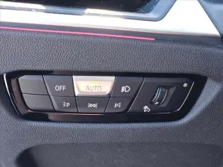 BMW Serie 3 2023 330e 4p Sedán