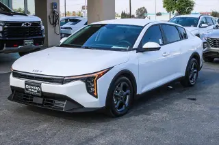 Kia K4 2025 LXS 4p Sedan