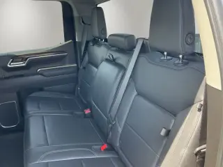 GMC Sierra 1500 2025 4x4 SLT 4p Crew Cab 5.8 ft. CB