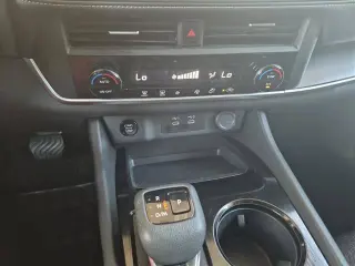 Nissan Rogue 2025 SV Crossover 4 puertas