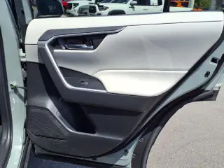 Toyota RAV4 Hybrid 2022 TRÁNSITO AWD XLE 4p SUV