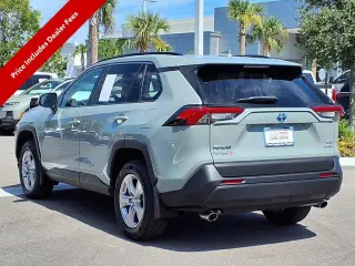 Toyota RAV4 Hybrid 2022 TRÁNSITO AWD XLE 4p SUV