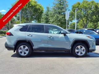 Toyota RAV4 Hybrid 2022 TRÁNSITO AWD XLE 4p SUV