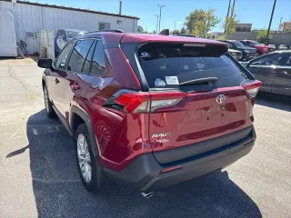Toyota RAV4 2025 XLE Premium 4dr SUV