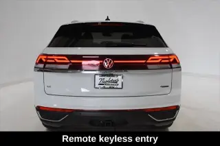 Volkswagen Atlas Cross Sport 2025 AWD SE 4Motion 4dr SUV con Tecnología