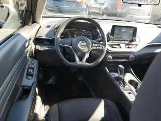 Nissan Altima 2022 AWD 2.5 SV 4dr Sedán
