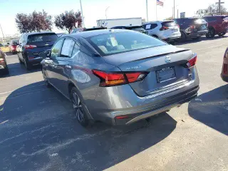 Nissan Altima 2022 AWD 2.5 SV 4dr Sedán