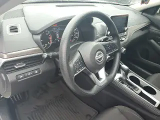 Nissan Altima 2023 2.5 SV 4p Sedan