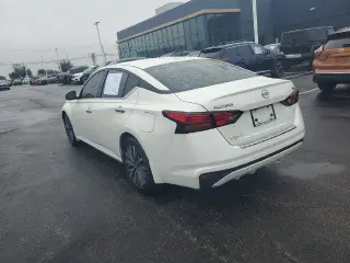 Nissan Altima 2023 2.5 SV 4p Sedan