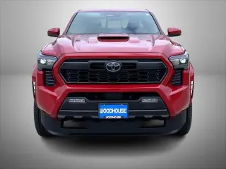 Toyota Tacoma 2026 4x4 TRD Sport 4 puertas Double Cab 5.0 ft SB 8A