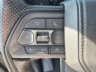 Toyota Tacoma 2025 4x2 SR5 4p Doble Cabina Doble 5.0 ft SB